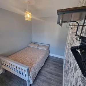 https://rise-at-the-international-wall.belfasthotelsireland.com